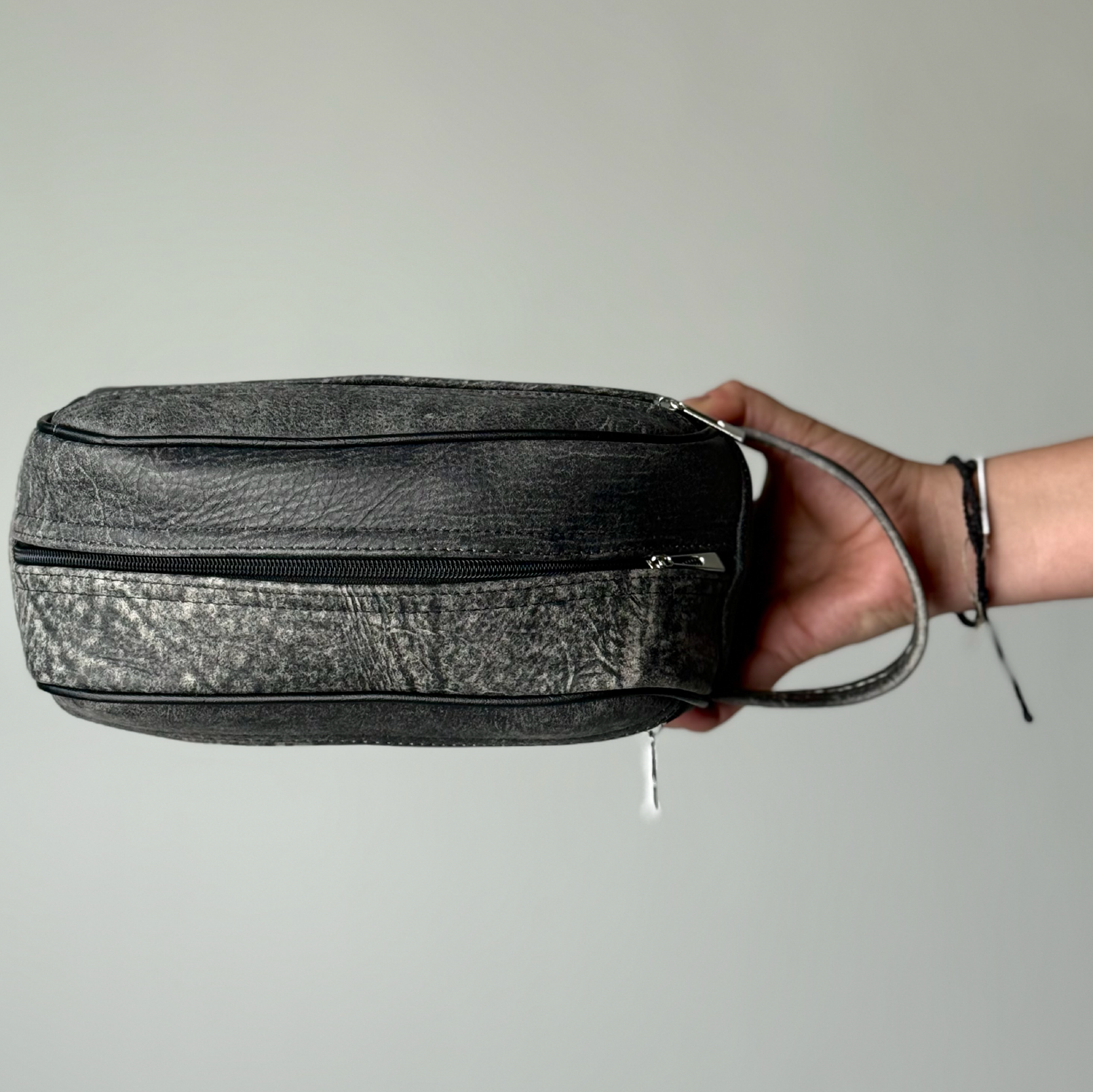 NECESER CHAVITO BIEN GRAY